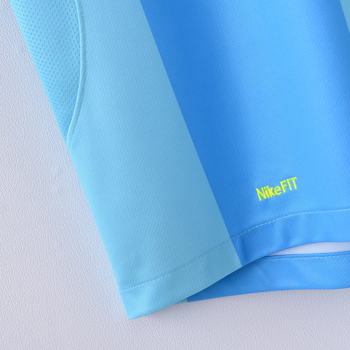 Barcelona 07-08 Away Kit Soccer Jersey (Retro)