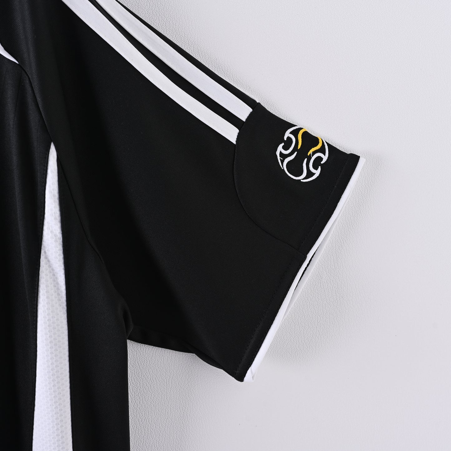 Real Madrid 06-07 Away Kit Soccer Jersey (Retro)
