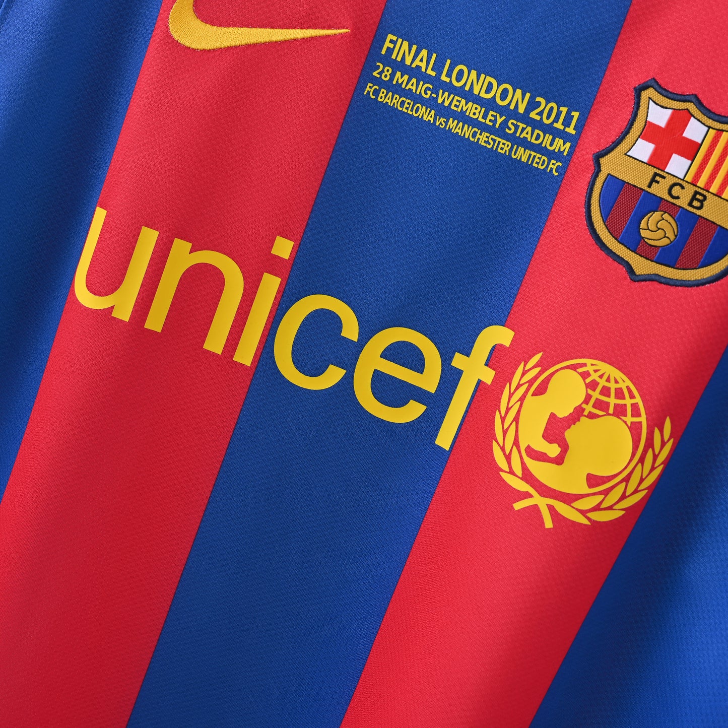 Barcelona 10-11 Home Kit Soccer Jersey (Retro) (Long-sleeve)