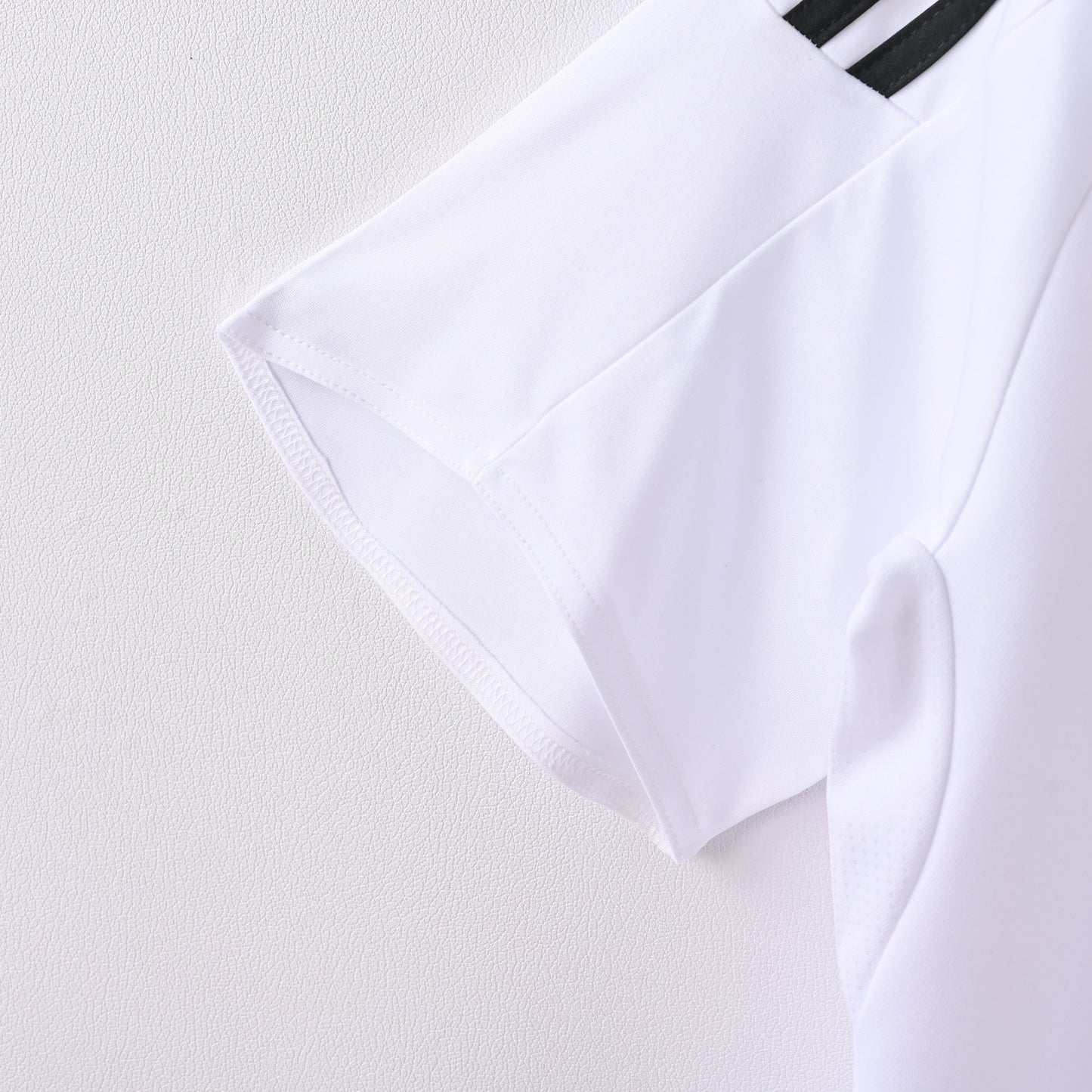 Real Madrid 08-09 Home Kit Soccer Jersey (Retro)