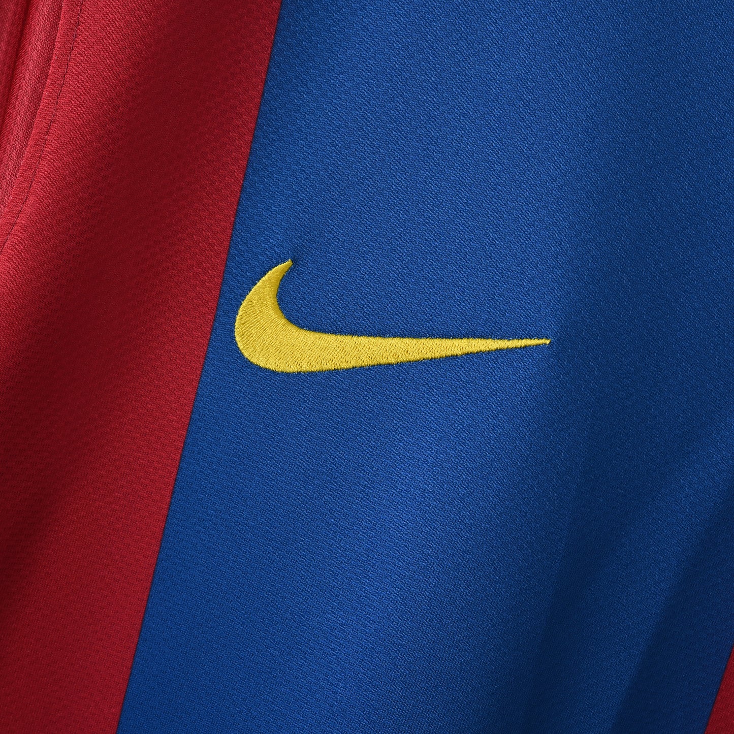 Barcelona 06-07 Home Kit Soccer Jersey (Retro)