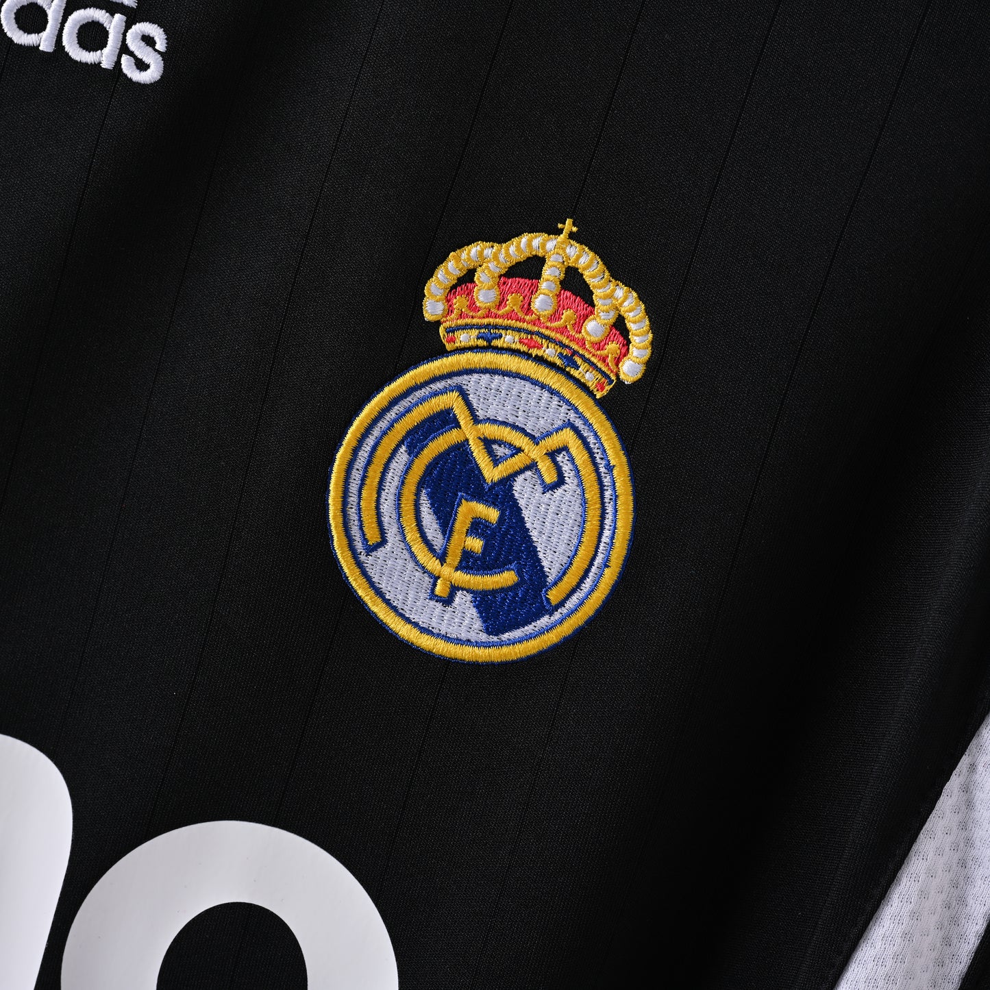 Real Madrid 06-07 Away Kit Soccer Jersey (Retro)