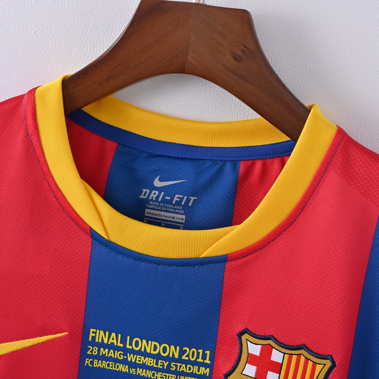 Barcelona 10-11 Home Kit Soccer Jersey (Retro) (Long-sleeve)