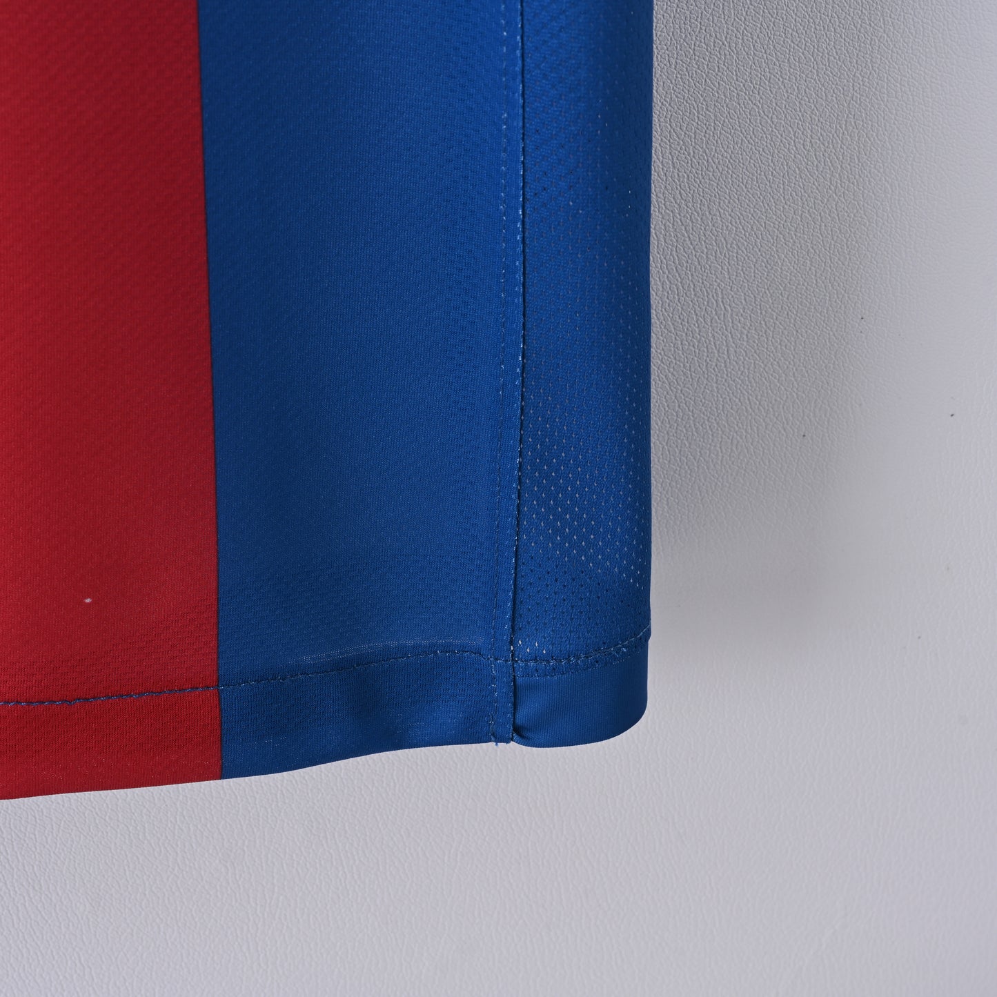 Barcelona 06-07 Home Kit Soccer Jersey (Retro)