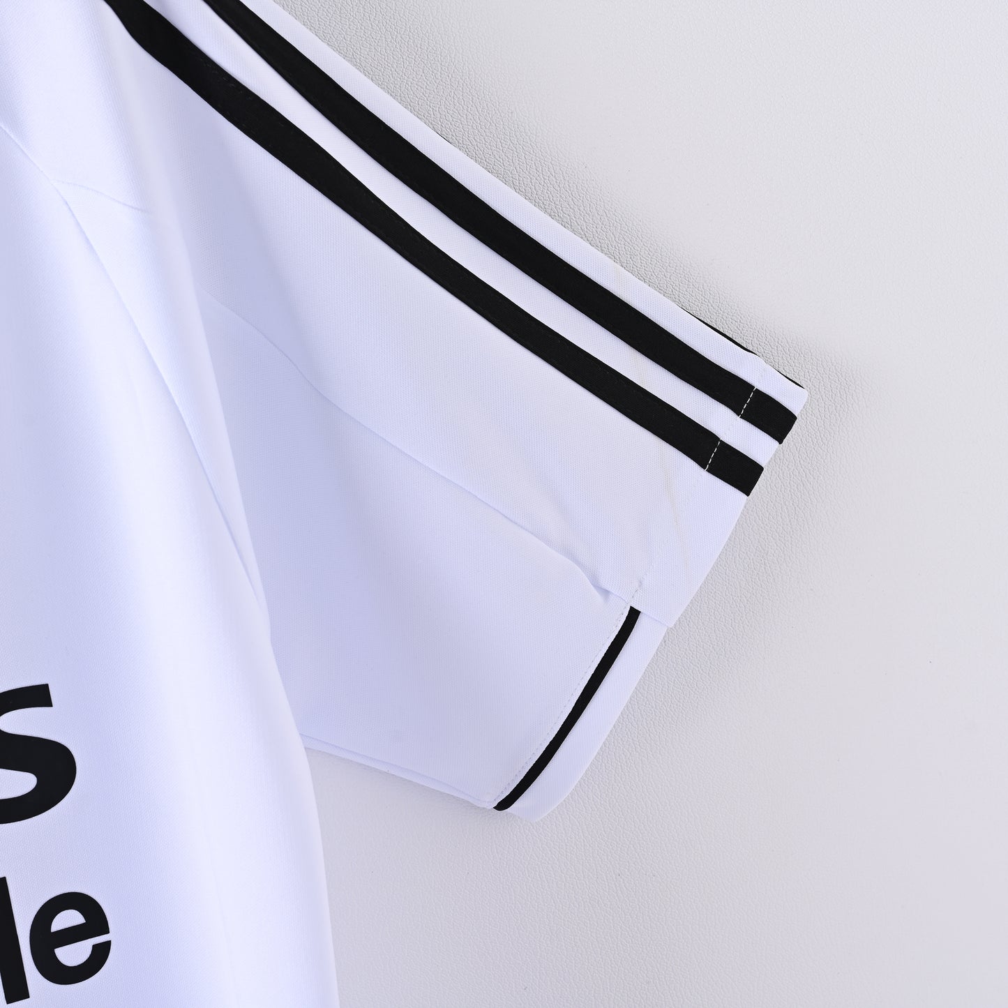 Real Madrid 03-04 Home Kit Soccer Jersey (Retro)