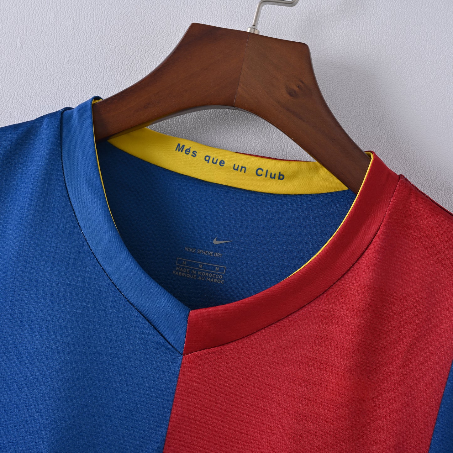 Barcelona 06-07 Home Kit Soccer Jersey (Retro)
