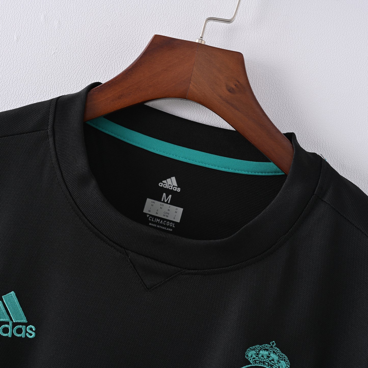 Real Madrid 17-18 Away Kit Soccer Jersey (Retro)
