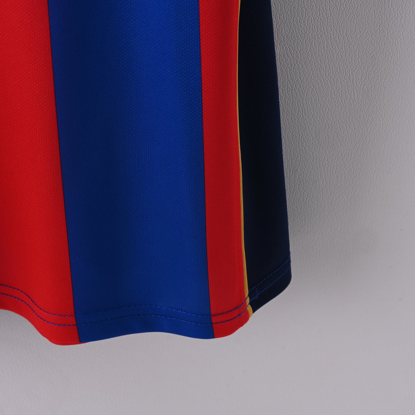 Barcelona 01-02 Home Kit Soccer Jersey (Retro)