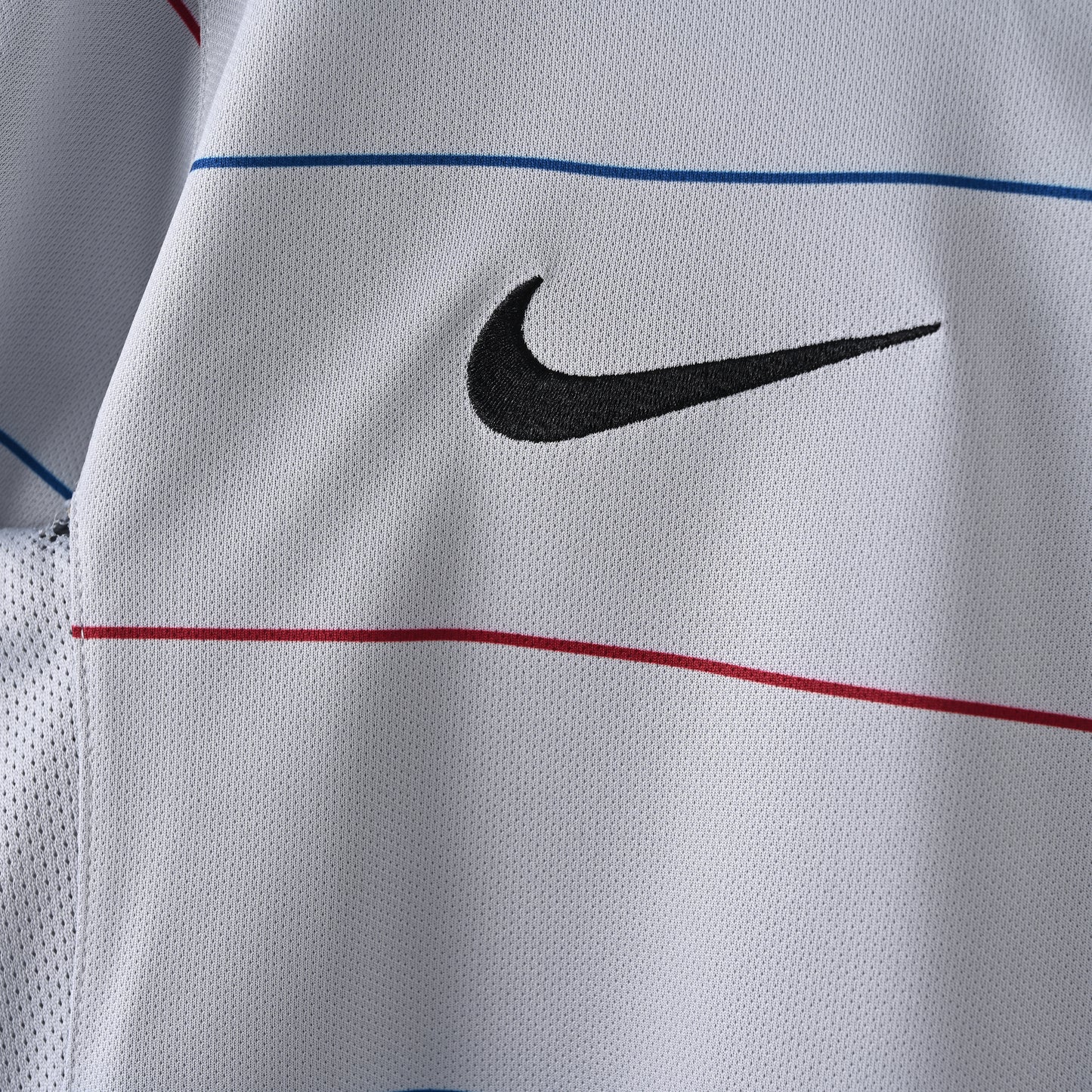 Barcelona 03-04 Home Kit Soccer Jersey (Retro)