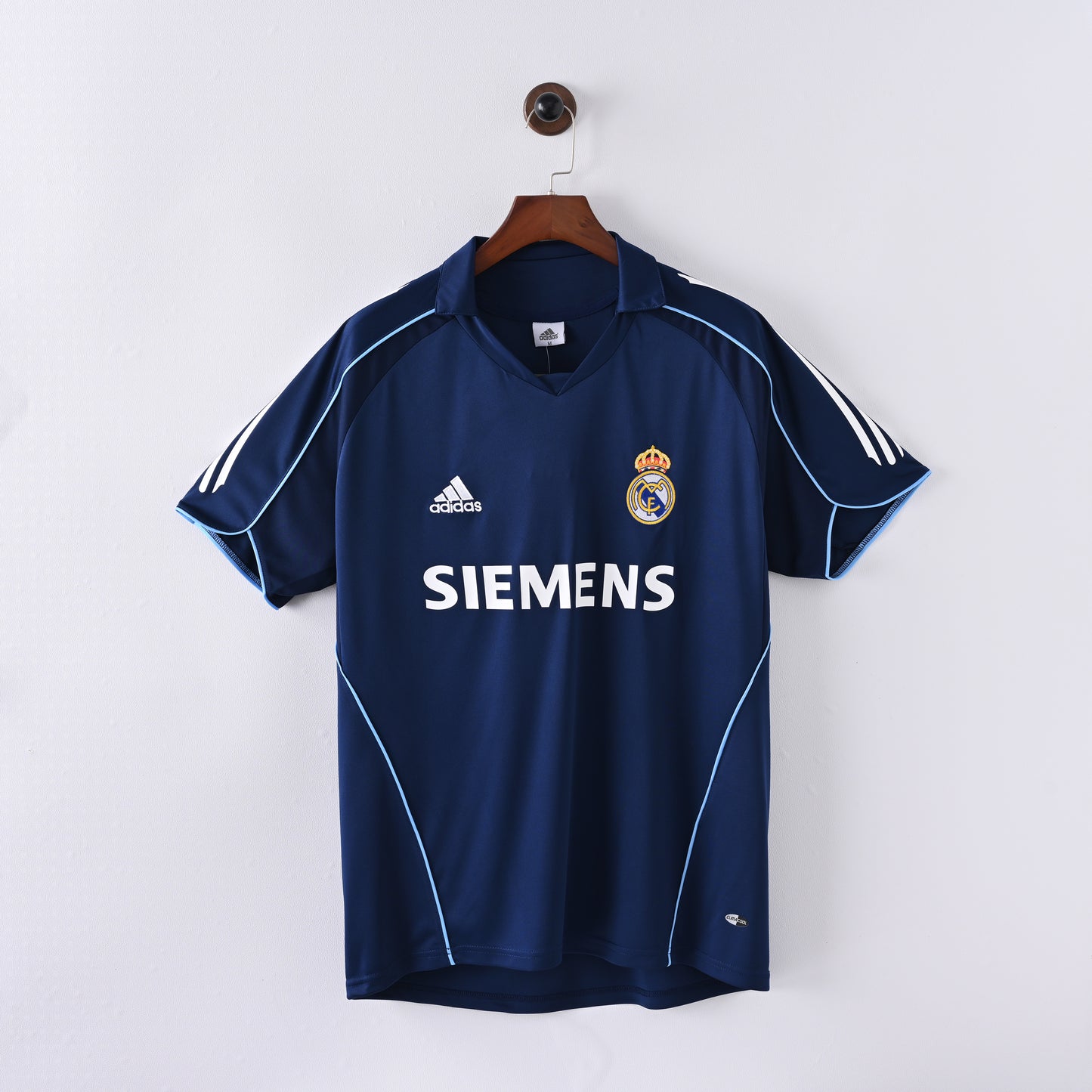 Real Madrid 05-06 Away Kit Soccer Jersey (Retro)